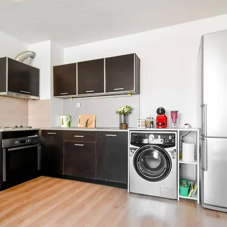 Budgetwork-friendly Near Business Park * София