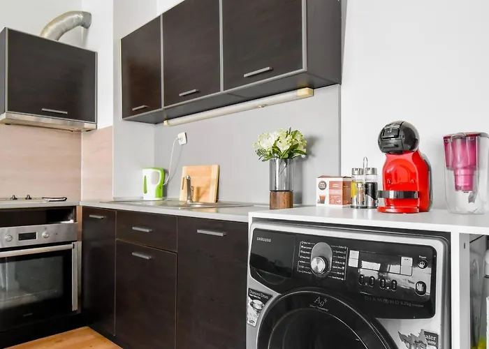 Budgetwork-friendly Near Business Park *